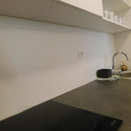 아파트 Modern Center Studio Under The Castle - Free Parking