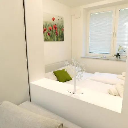 Apartamento Modern Center Studio Under The Castle - Free Parking *