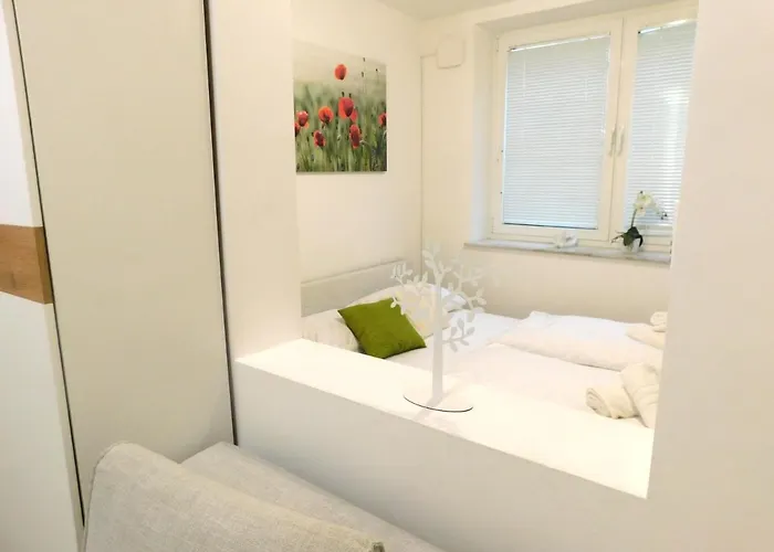 Apartma Modern Center Studio Under The Castle - Free Parking *