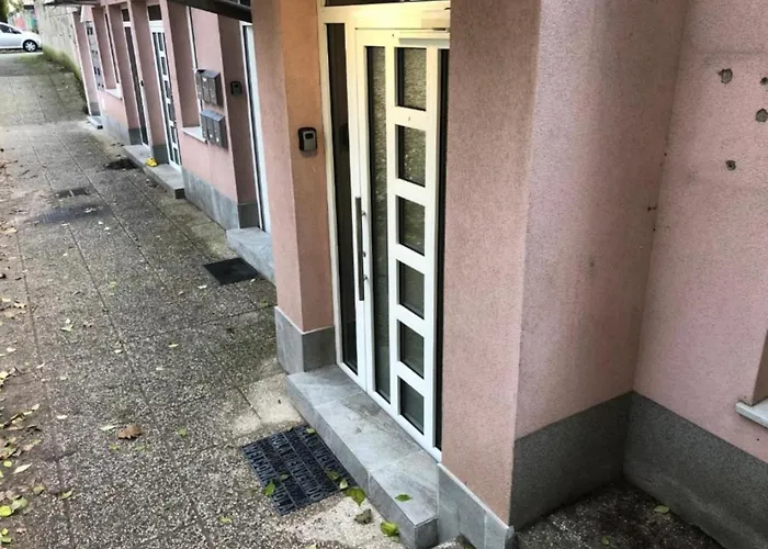 Modern Center Studio Under The Castle - Free Parking Apartma