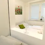 Appartement Modern Center Studio Under The Castle - Free Parking *