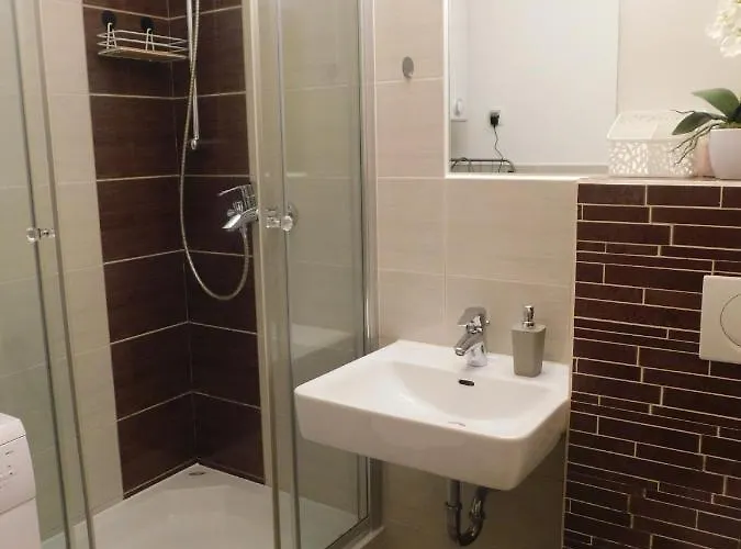 Modern Center Studio Under The Castle - Free Parking *