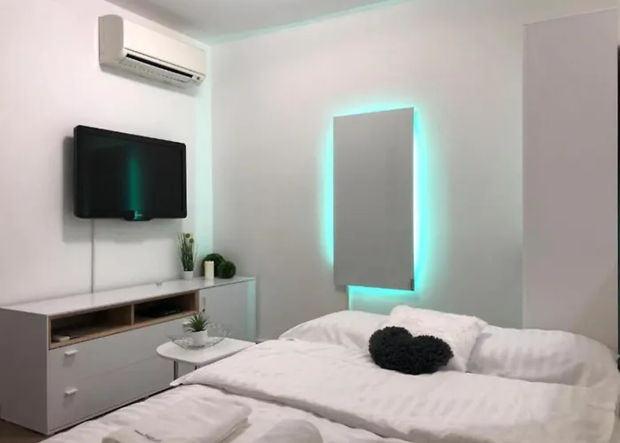 Modern Center Studio Under The Castle - Free Parking Apartament Lublana